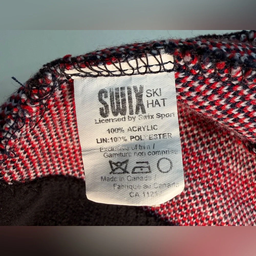 Swix Ski Hat American Flag Knit Red White & Blue Mini PomPom - Picture 7 of 7